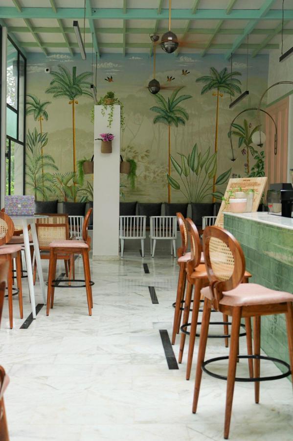梵天地平线酒店 布什格尔 外观 照片